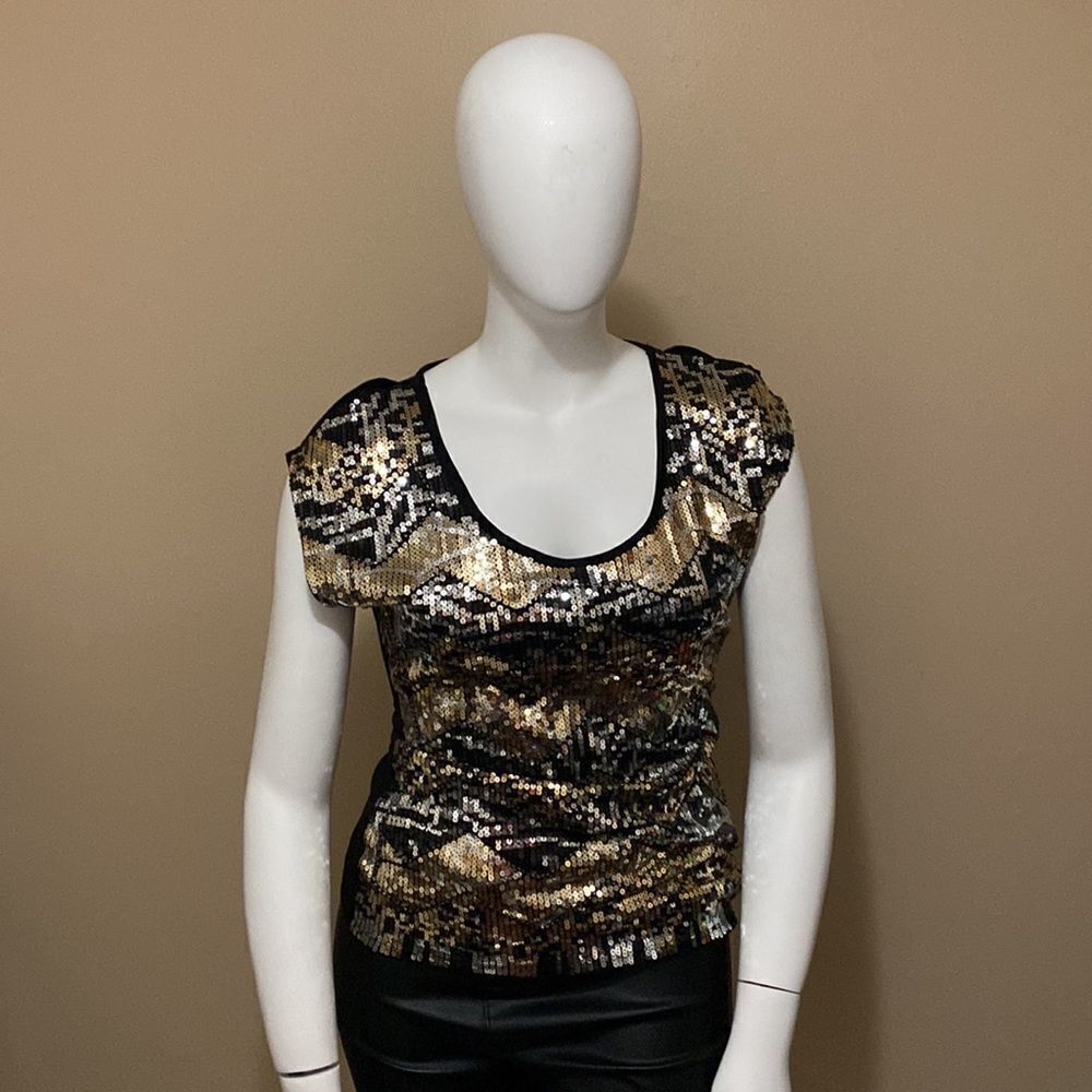 2B Bebe Black/Gold/Silver Sequin Top - Size M - Picture 3 of 11